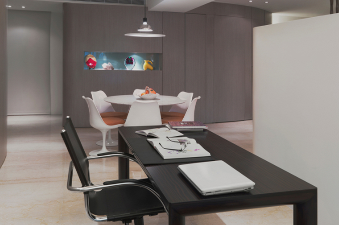 辦公室裝修設計:選擇合適的辦公桌長度 辦公室裝修設計:選擇合適的辦公桌長度